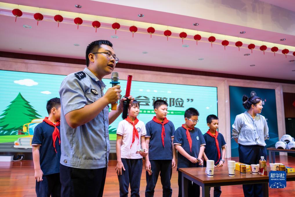 百老汇游戏平台